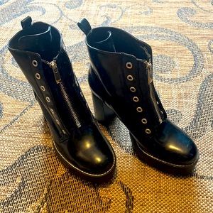 Size 8 Never worn zara zip up black leather boots